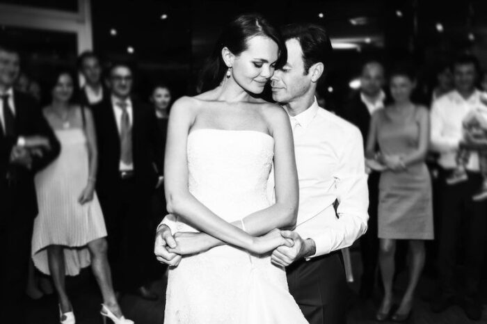 Tipps für den Hochzeitstanz: Tradition auf der Tanzfläche | braut.de