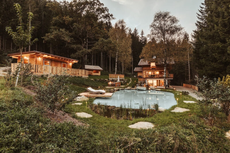 Waldchalet mit Teich Landgut Moserhof