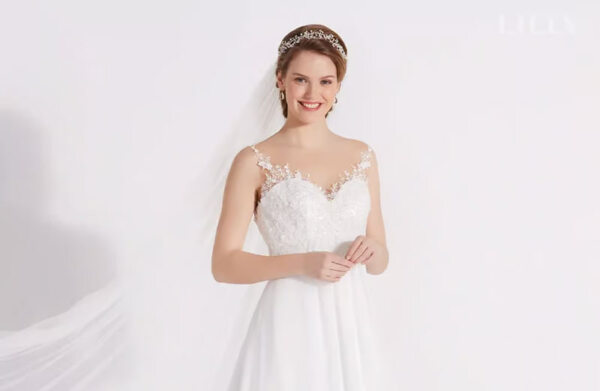 Brautkleider Schnittformen Lilly: Braut im Brautkleid