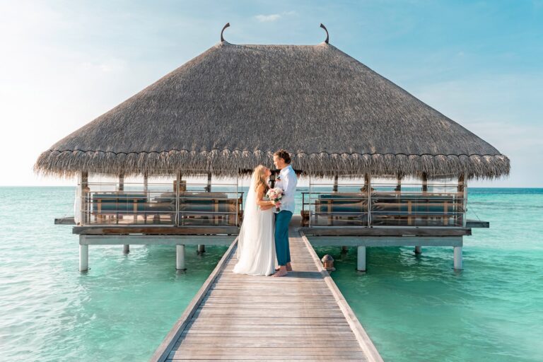 Flitterwochen auf den Malediven: Das All-Inclusive Barfuß-Erlebnis moofushi-maldives-2023-experiences-wedding-and-honeymoons-03-min-6