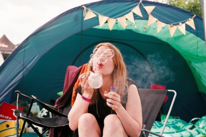 Günstig feiern: 5 Low-Budget-Tipps für den bevorstehenden Junggesellinnenabschied