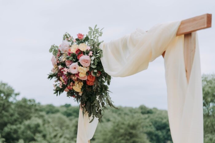 Namensänderung nach der Hochzeit: Traubogen