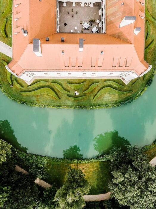 Schloss Hohenkammer von der Vogelperspektive
