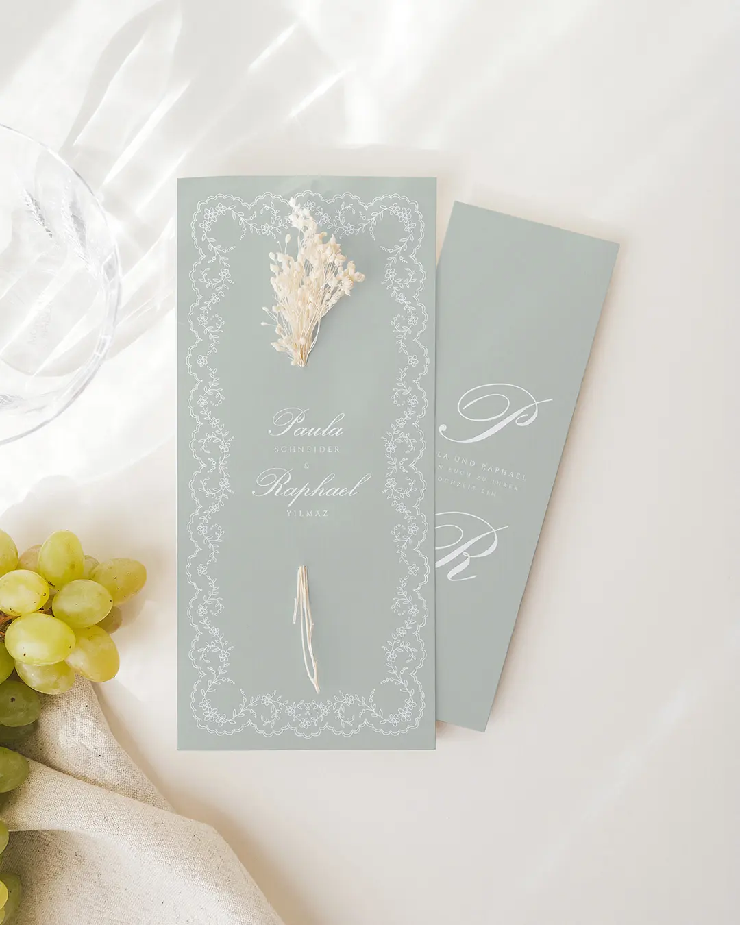 Hochzeitspapeterie mit Band
