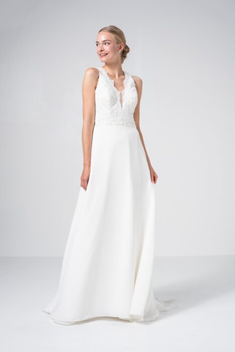 Brautkleid in A-Linie mit ärmellosem Spitzentop, tiefem V-Ausschnitt und Rücken-Cut-out von Weise Be True, Modell 337262