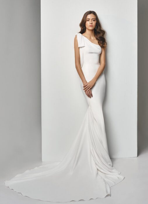 Asymmetrisches Fit and Flare-Brautkleid von Beautiful Bridal, Modell BT19-6