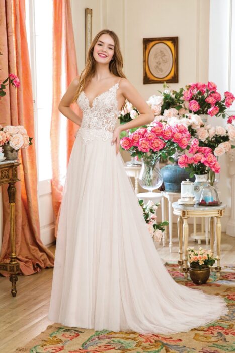 Hochzeitskleid in Blush mit Tüllrock und transparentem Spitzentop mit Spaghettiträgern von Sweetheart, Modell 1142