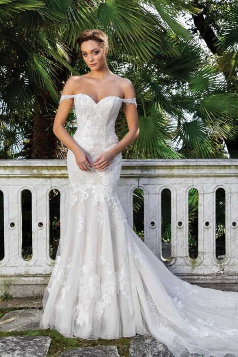 Schulterfreies Fit-and-Flare-Brautkleid mit 3D-Spitze und Sweetheart-Ausschnitt, mit Offshoulder-Trägern oder trägerlos, von Justin Alexander, Modell 88123