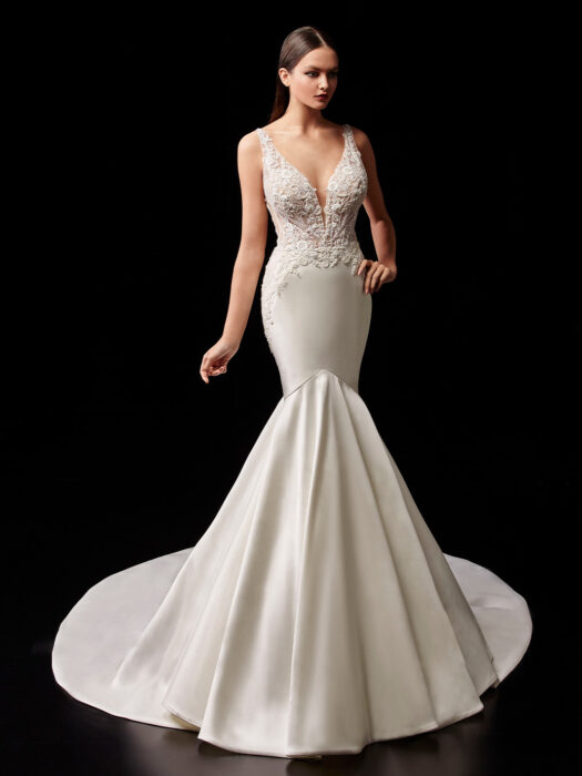 Satin-Brautkleid im Fit-and-Flare-Schnitt mit transparentem Spitzentop von Enzoani, Modell Pascale