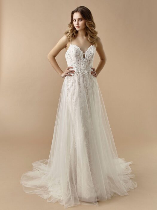 Fit-and-Flare-Brautkleid mit gelayertem Rock und Spitzentop mit tiefem Rückenausschnitt von Beautiful Bridal, Modell BT 20-09