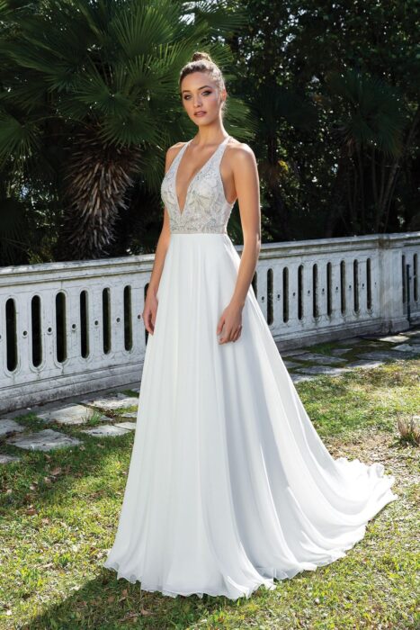 Brautkleid im Prinzessschnitt mit besticktem Top, Illusion-Ausschnitt und Rücken-Cut-out von Justin Alexander, Modell 88105