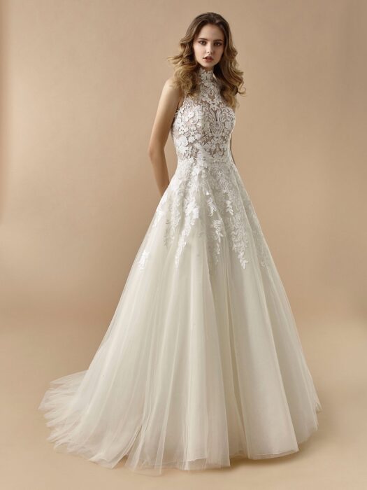 Brautkleid im Prinzess-Stil mit Tüllrock, transparentem Spitzentop und Tattoo-Effekt von Beautiful Bridal, Modell BT 20-13