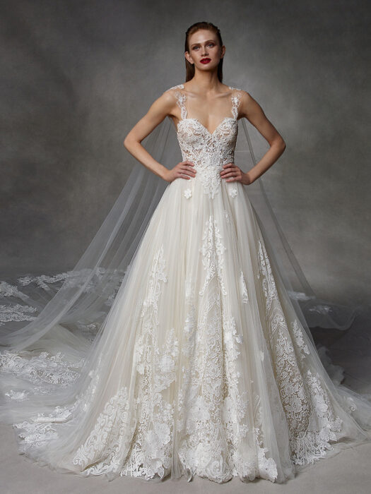 Brautkleid im Prinzessstil mit transparenter Spitzenkorsage, Cape und Schleppe von Badgley Mischka, Modell Debbie