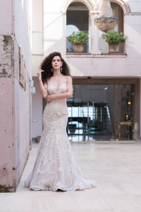 Fit-and-Flare-Hochzeitskleid im Vintage-Look in zartem Rosé von Emine Yildirim, Modell 8005