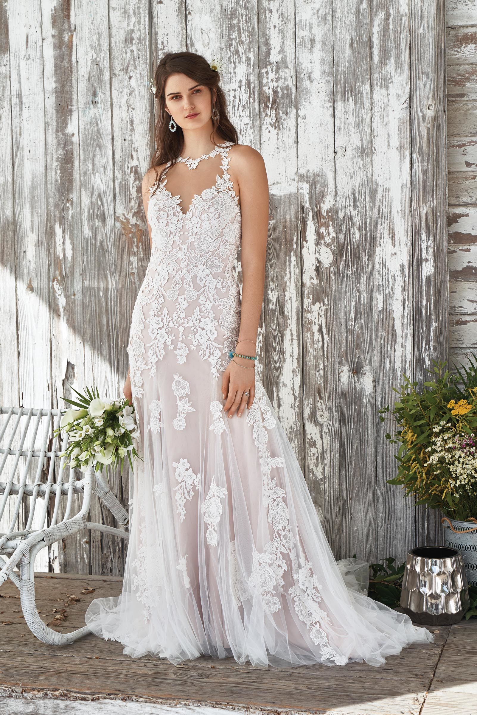 Fit and Flare-Brautkleid mit Spitze in Rosa von Lillian West, Modell 66050