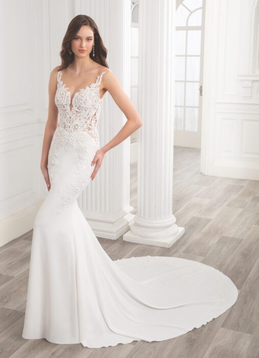 Weißes Brautkleid im Fit and Flare-Schnitt mit transparentem Spitzentop von Etoile, Modell Ava