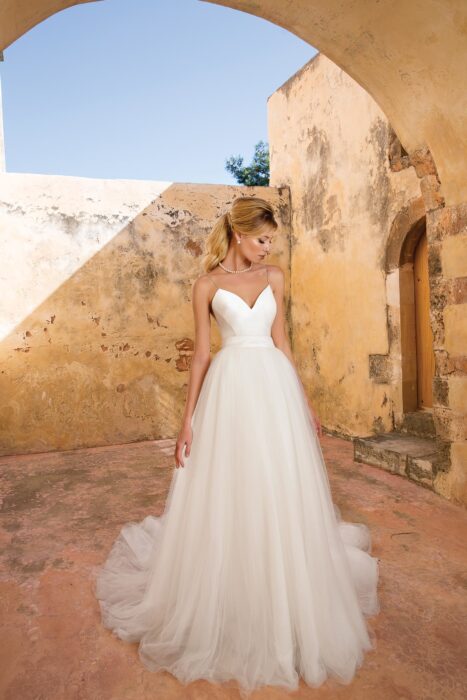 Wandelbares Brautkleid in Weiß von Justin Alexander, Modell 88065