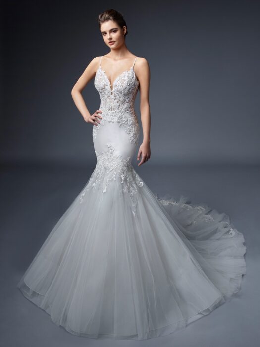 Hochzeitskleid im Fit-and-Flare-Schnitt mit Spitze und Stickerei, Spaghettiträgern und Schleppe von Elysée, Modell Selene