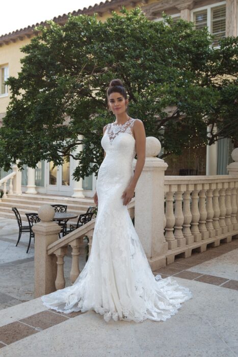 Weißes Fit and Flare-Brautkleid mit Spitze von Sincerity, Modell 44077
