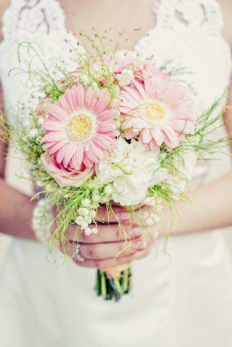 Brautstrauß mit rosa Gerbera
