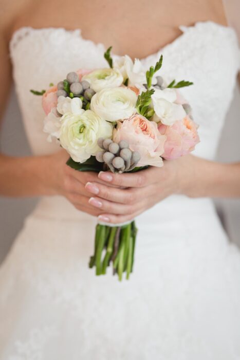 Brautstrauß pastell mit Rosen
