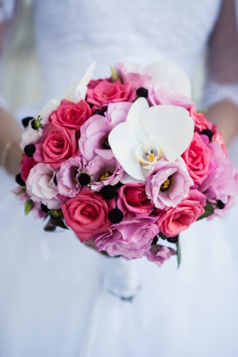 Brautstrauß in Rosatönen
