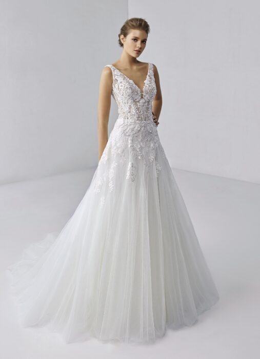 Weißes Hochzeitskleid im Prinzessschnitt mit Spitzentop, V-Ausschnitt und Schleppe von Etoile, Modell Alaina
