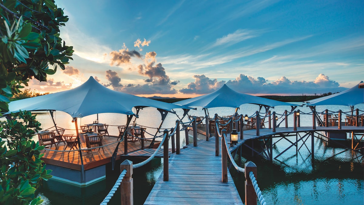 Floating Restaurant im Constance Prince Maurice Resort.