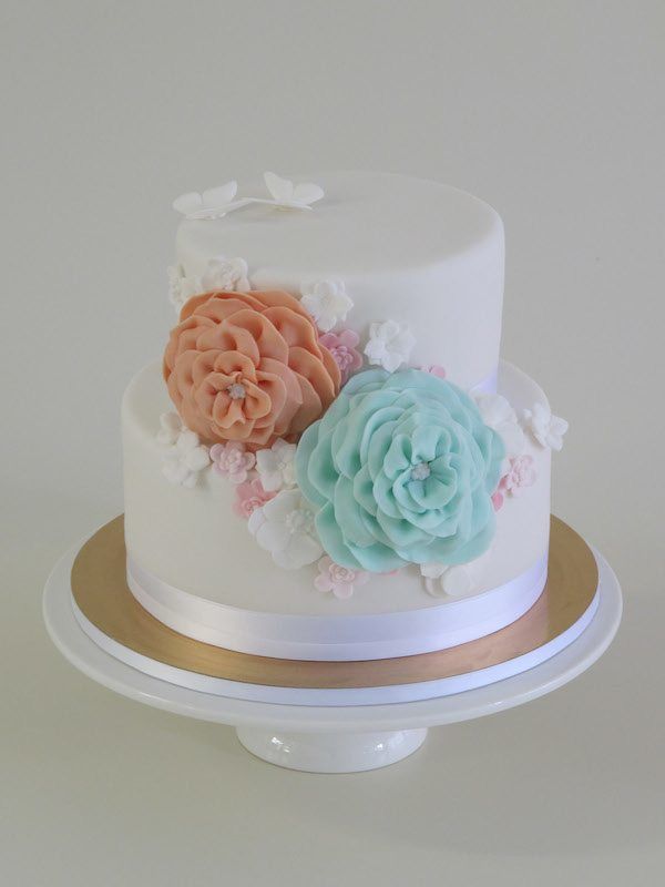 schlichte Hochzeitstorte