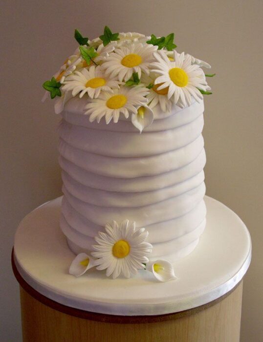 schlichte Hochzeitstorte