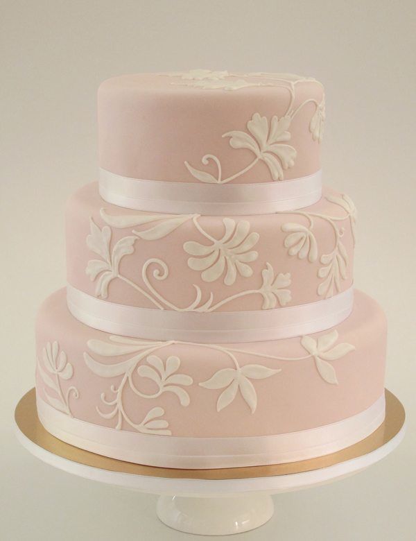 Hochzeitstorte in Rosa