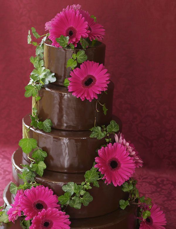 Hochzeitstorte aus Schokolade